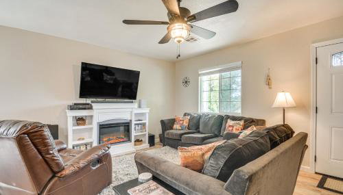 Coulterville Home with Gazebo Near Lakes and Hiking! - Foto 4