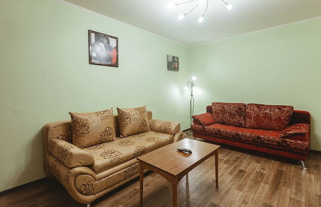 Apartments 5 zvezd Skver Stroiteley - Foto 13