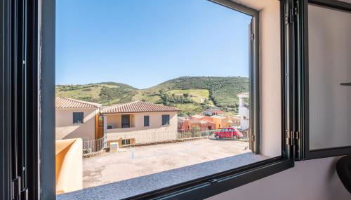 [SEA 10MIN] Modern house with pool in the hills - Foto 2