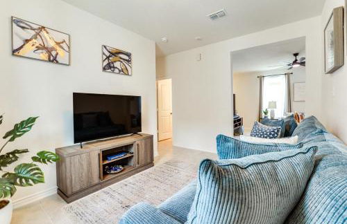 12 Mi to San Antonio River Walk Home with Yard! - Photo 12