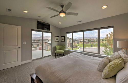 Modern Huntsville Resort Retreat with Deck and Hot Tub - Foto 13