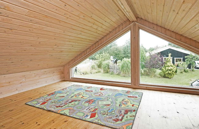 Comfortable Holiday Home in Dannemare with Hot Tub - Photo 9