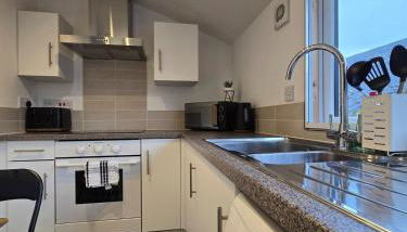 Canalside 1 bed flat - Foto 2