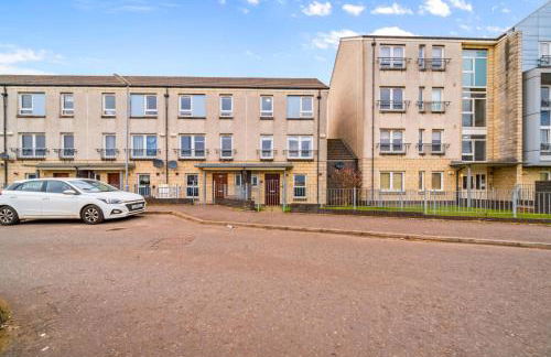 Modern 5 Bedroom Townhouse with Free Parking - Foto 65