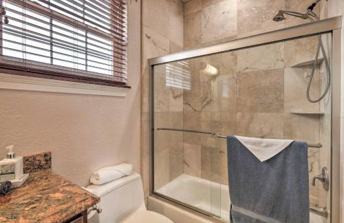 Riverfront Titusville Home with Pool and Pickleball! - Foto 22