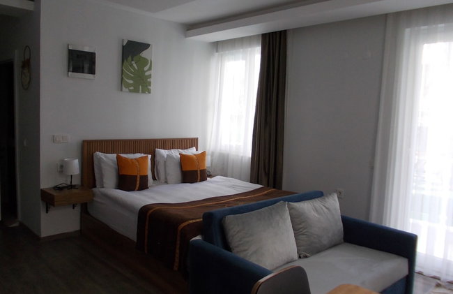 Sorta Hotel - Photo 31
