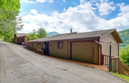 Maggie Valley Mountain Escape with Fireplace and Deck! - Foto 32