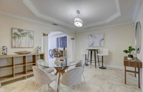 Private Patio Cali King Bed Walk to Las Olas - Foto 3