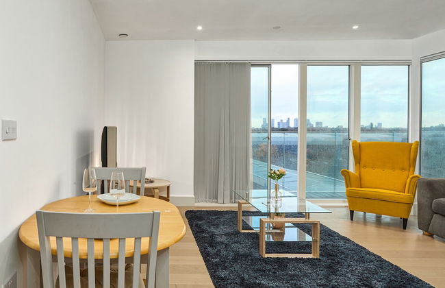 Impeccable 3-bed Apartment in London - Foto 13