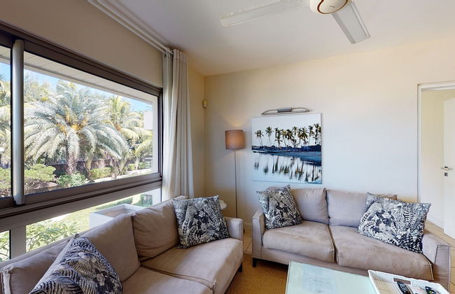 Bon Azur Beachfront Suites & Penthouses with LOV - Photo 27