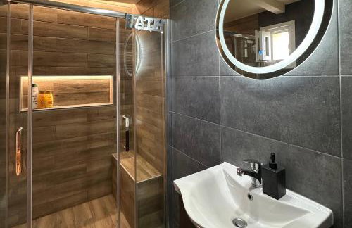 Luxury suite with Jacuzzi - Foto 11