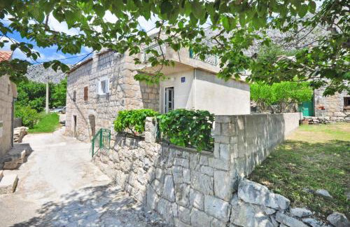 Apartments with parking space Omis - 15767 - Foto 2