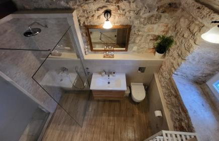 Stone House Apartments Didini Dvori Lumbarda - Foto 40