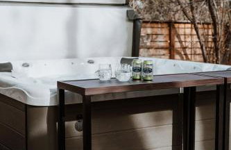 Hot Tub House with BBQ Deck and Workspace - Foto 47