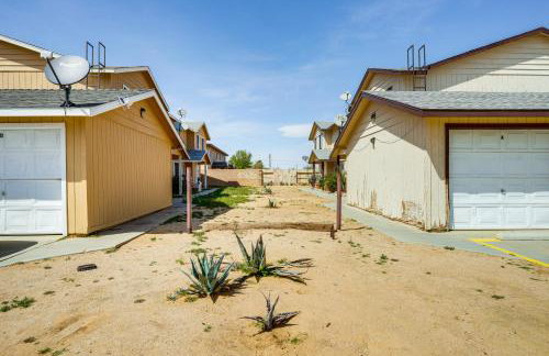 Patio and Mtn Views Family Gem in California City - Foto 22