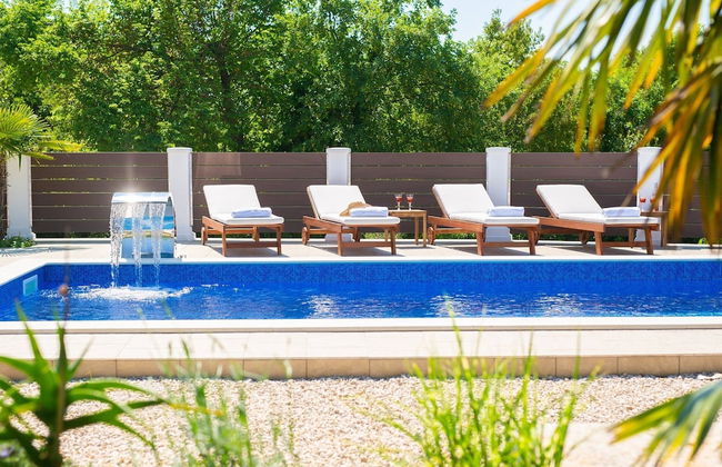 Tranquil Getaway Polje Villa With Pool - Foto 53