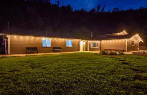 Alpine 4 Bedroom Retreat with Hot tub and Pool table - Foto 49