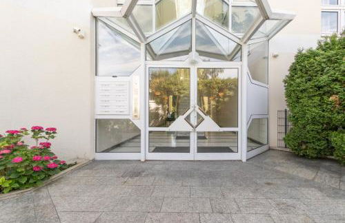 Privates Apartment mit Bad, Küche, Sofa & Balkon - Foto 15