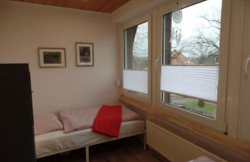Gemütliche Dachgeschoss Wohnung - Foto 7