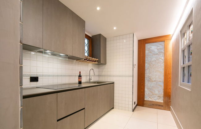 Ponte Rosso Modern by Mmega - Photo 7