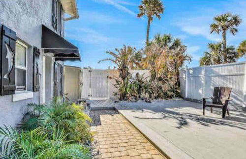 Summer Sands Lodge Unit 4 -2BR - Photo 11