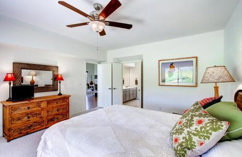 Country Club Home 2 BR, 2 BA and Den about 1 Mi to Golf - Foto 16