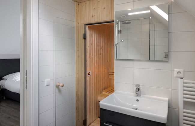 Villa by Lake Veere With Sauna - Foto 8