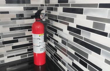 Baldwin, NY 1 Bedroom Apartment Queen Size Bed - Foto 18