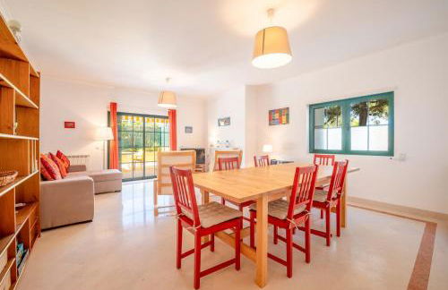 GuestReady - Near Carcavelos Beach - Photo 16