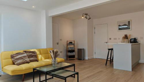 Gated 4 Guests House Free Parking - Foto 2