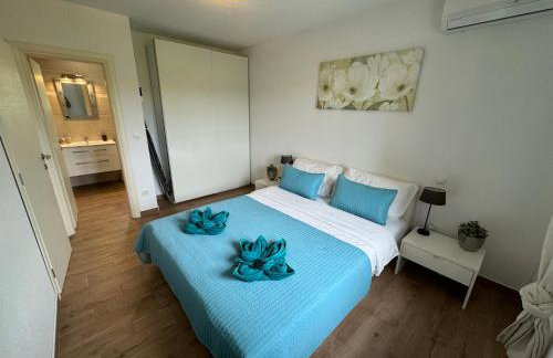 Villa Cecilia - 4 bedrooms, 4 bathrooms, inside heated pool, gym - Photo 26