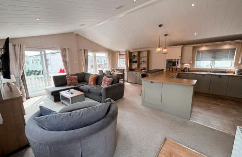 2 Lakeside, Luxury lodge with private garden & parking - Foto 8