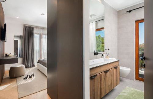 Luxury Villa Sea La Vie with Pool Near Sibenik - Photo 19