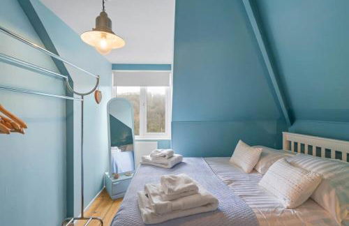 Cosy Home on the Waterfront Private Parking - Foto 16