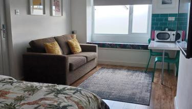 Stylish studio bungalow, close to Cardiff Centre - Foto 2