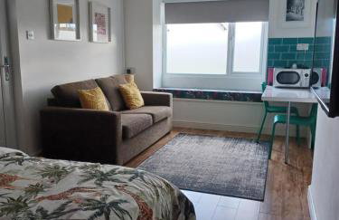 Stylish studio bungalow, close to Cardiff Centre - Foto 2