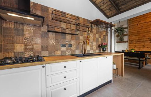 4 Bedroom Lovely Home In Labin - Photo 28