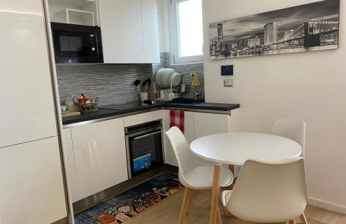 Home Leopardi HUMANITAS , Assago Forum, ieo INTERO APPARTAMENTO - Foto 4