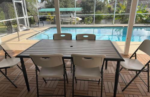 Tropical Getaway! Gulf access & heated pool! - Foto 1