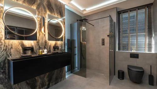 Near Transport - Hot tub - Fireplace - Sleeps 2 - Foto 4, Shower