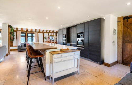 Period Luxury Converted Barn Windsor/Maidenhead - Perfect for family groups - Foto 101