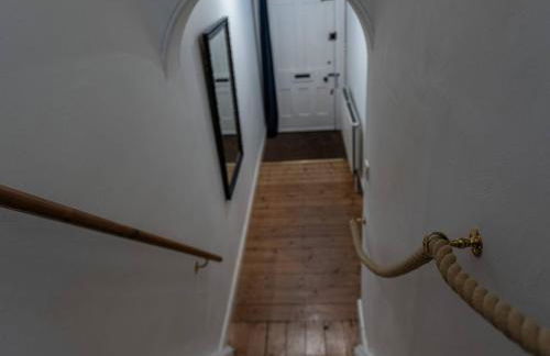 Charming Victorian Hidden Gem - Pass the Keys - Foto 32