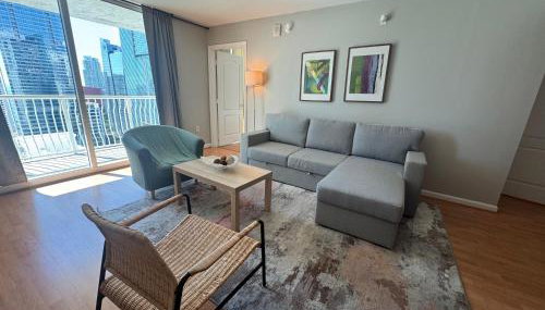 Fantastic 2BR Condo on 31st Floor Free Parking - Foto 4