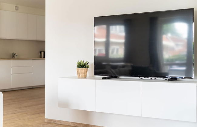 Holiday Home in Nes With Garden - Photo 17