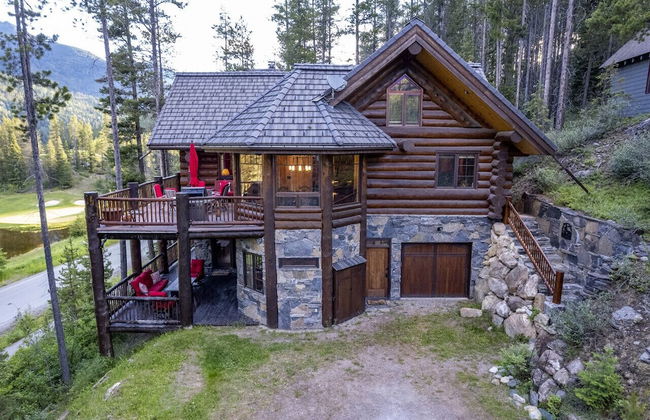 Luxury Log Chalet | Pool + Private HotTub | Ski In/Out | Overlooking Greywolf GC - Photo 37