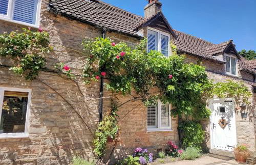 Rural cottage! Wood-fired hot tub Bliss awaits - Photo 19