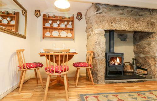 Gurnard's Cottage - Photo 3