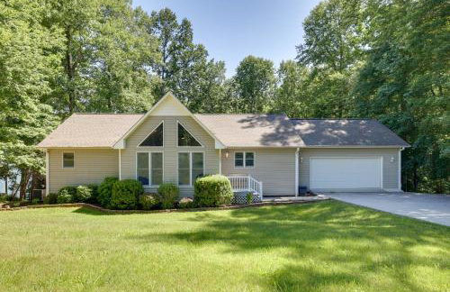 Smith Mountain Lake Home with Private Hot Tub and Dock - Foto 31