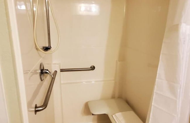 Lazy Dayz Resort - Photo 59