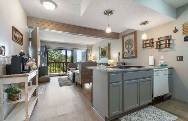 Black Bear Lodge - 1 Mile From Silver Dollar City - Photo 14